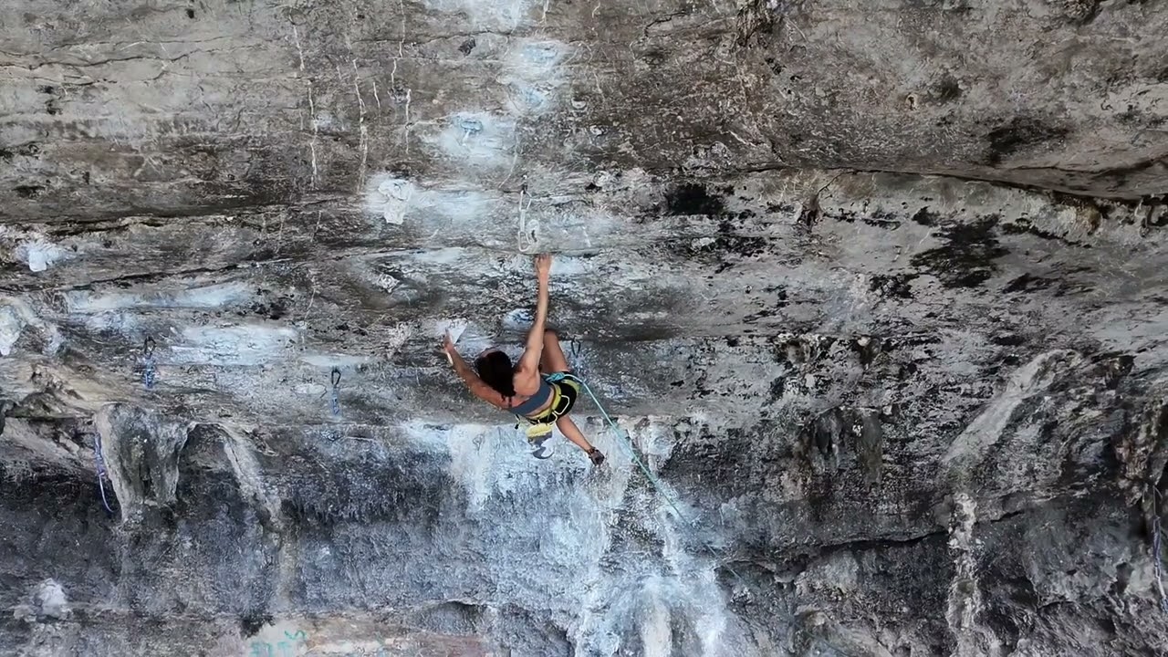 Baby Gorilla (7c) Tonsai Beach Krabi Thailand (추락)드론영상 윤은미 클라이밍 2026.02.19