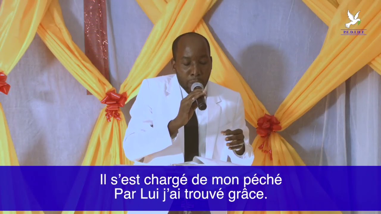 Il est un nom, Un nom béni et Saint - Fr Erns Métayer