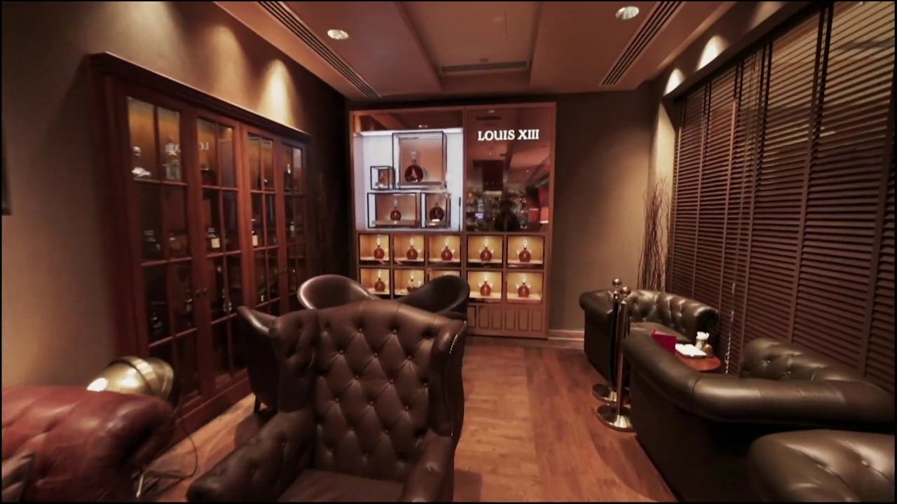Exclusive LOUIS XIII Room at The Cigar Room in Fairmont The Palm