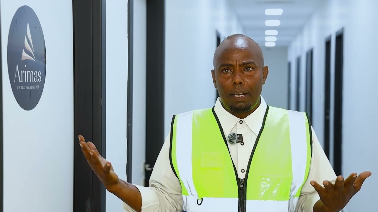 Mashiino casri iyo hormuar aad u balaaran oo laga hirgeliyay garoonka Aadan Cadde ee Muqdisho.