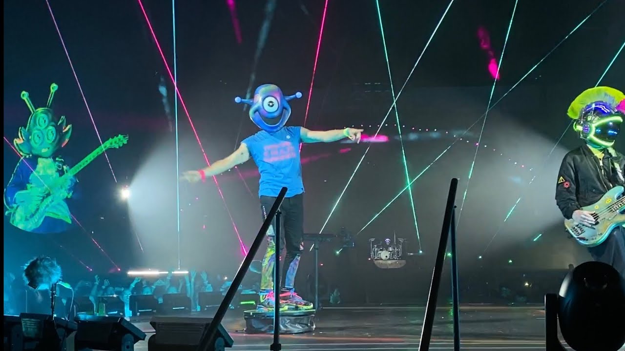 COLDPLAY SOMETHING JUST LIKE THIS LIVE AT HAMPDEN PARK GLASGOW 23/08/22