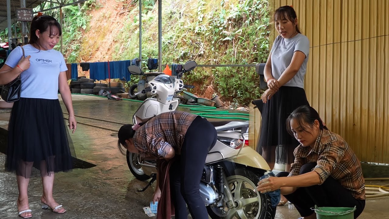 New Life, New Job… But Ex-Lover Wouldn’t Stop 😢 | A Cruel Visit at Her Job
