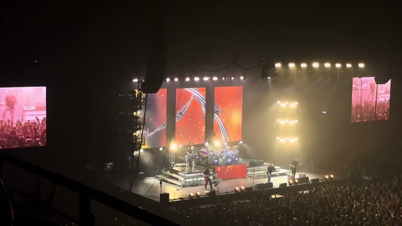 Pull Me Under - Dream Theater live Milano 2024