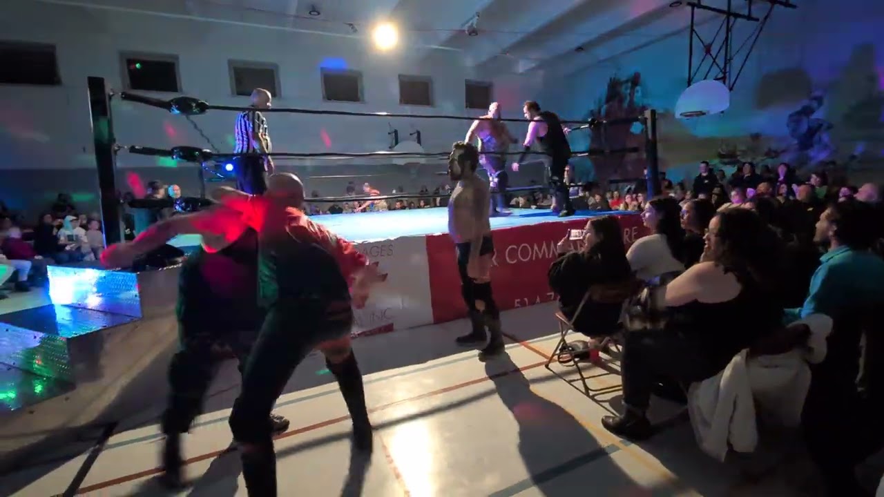 Combats retraite de rebel 5ieme Holly Barker VS Rebel combats bûcheron 
