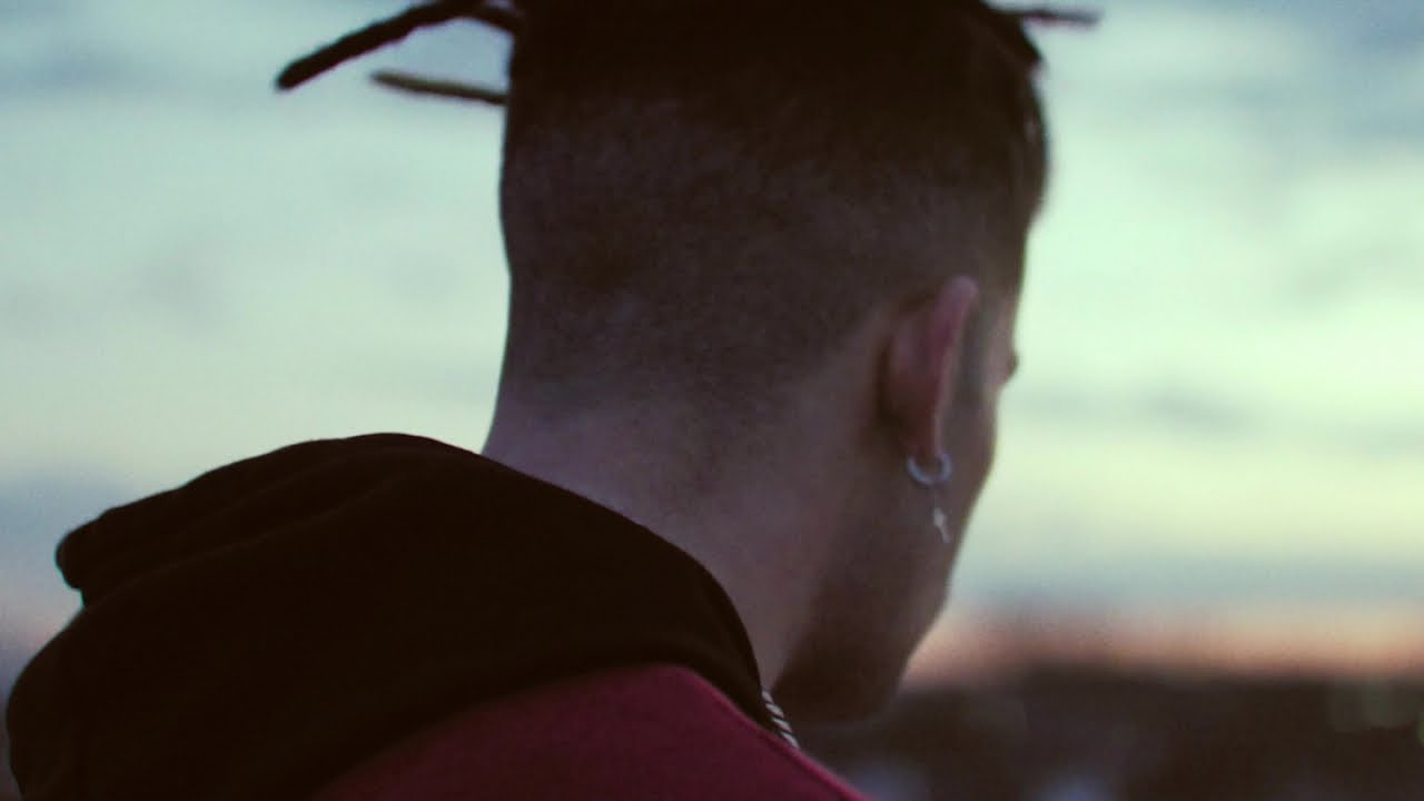 Tobi - Chain on mai nek (Shot by @LuguezProd)