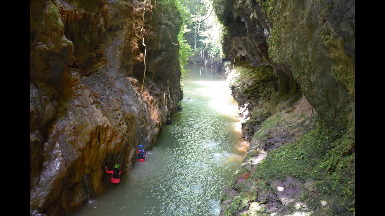 RIo Tanama  por  Aventureo PR Fragmento Drone Utuado Arecibo