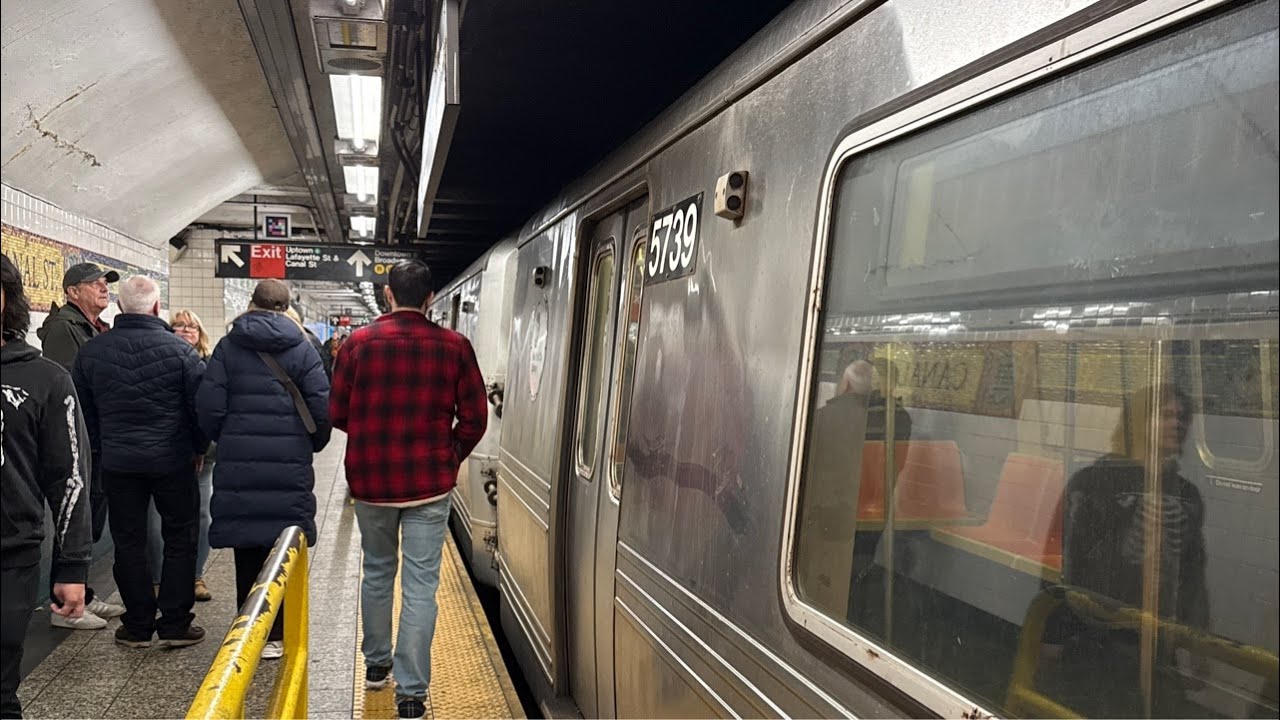 New York City Subway Is Crazy Saturday Live