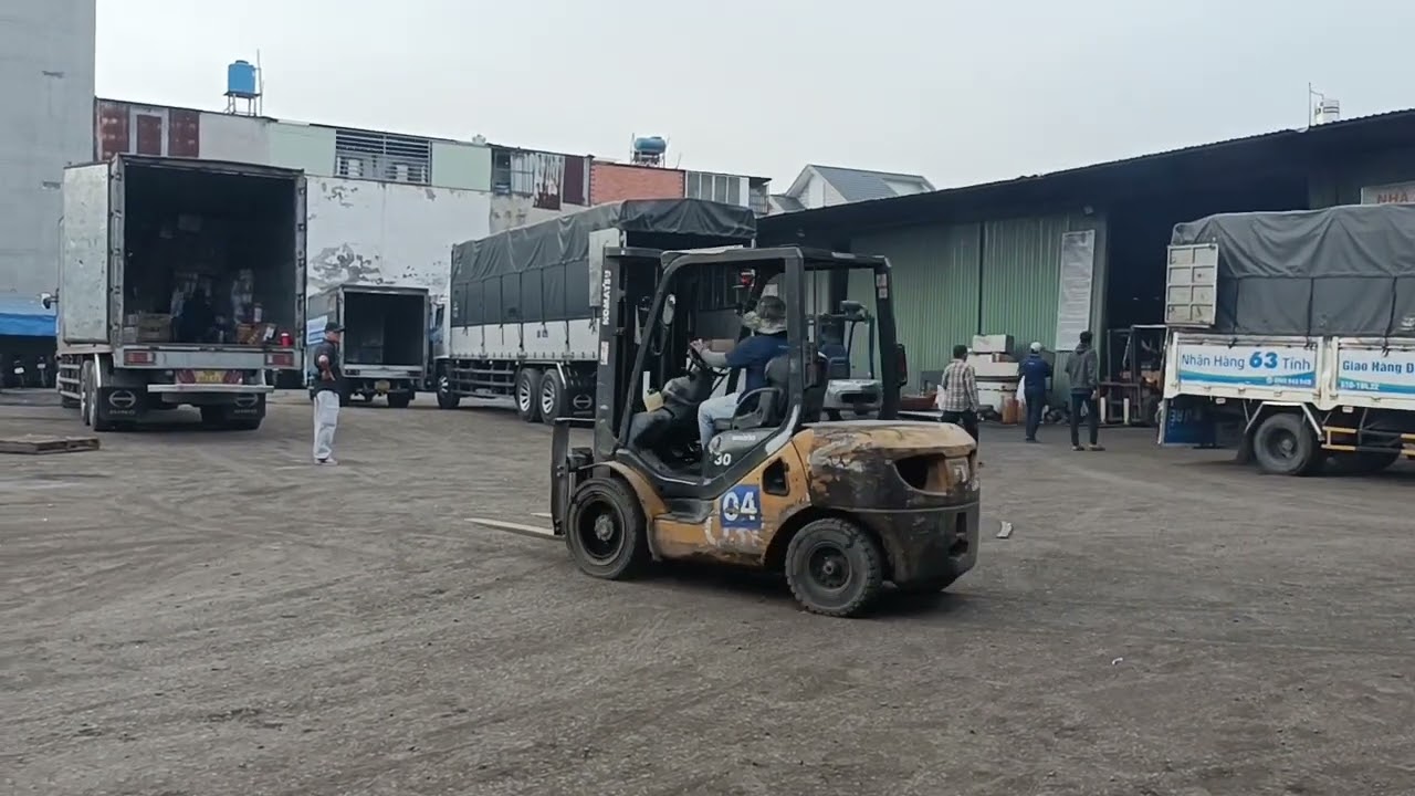 Tiếp tục ngày mới tại kho sau kỳ nghỉ Tết dương lịch 