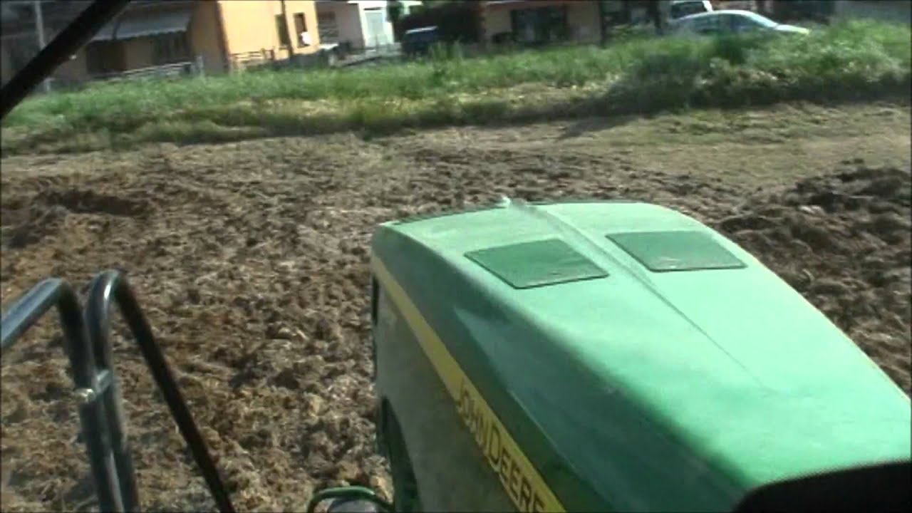 John Deere 8345RT vs Tractorum....