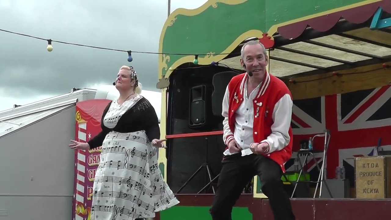 Sparky and Sprite    Hound Dog   Stoke Row Steam Rally 2025