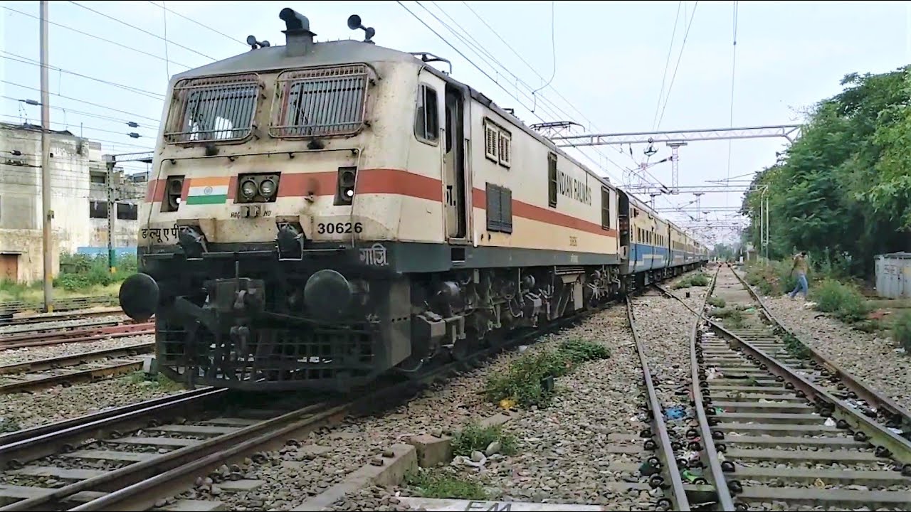(02054) Jan Shatabdi (COVID-19) Special Train (Amritsar - Haridwar) With (GZB) WAP7 Locomotive.!