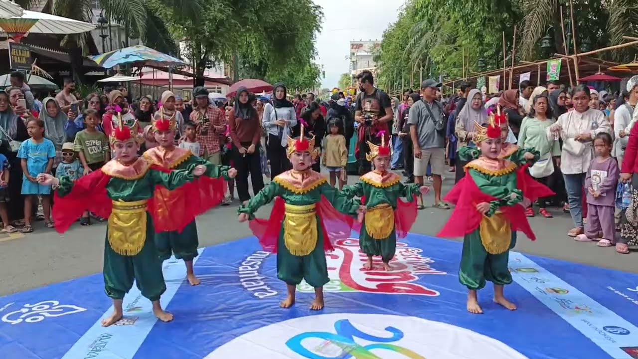 Shalomita menari di Festival Jenang Solo 2026