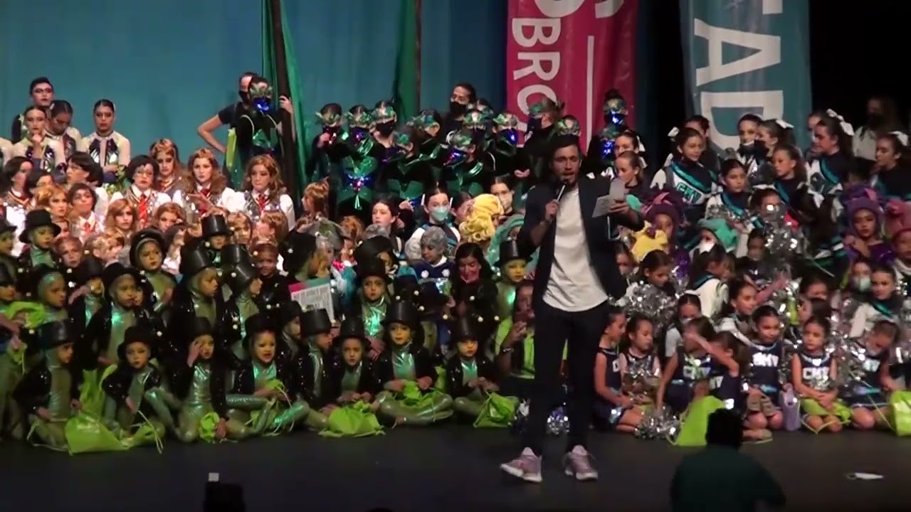 INTERCOLEGIAL MAJO 2022 “FROZEN” Primer Lugar en su categoría