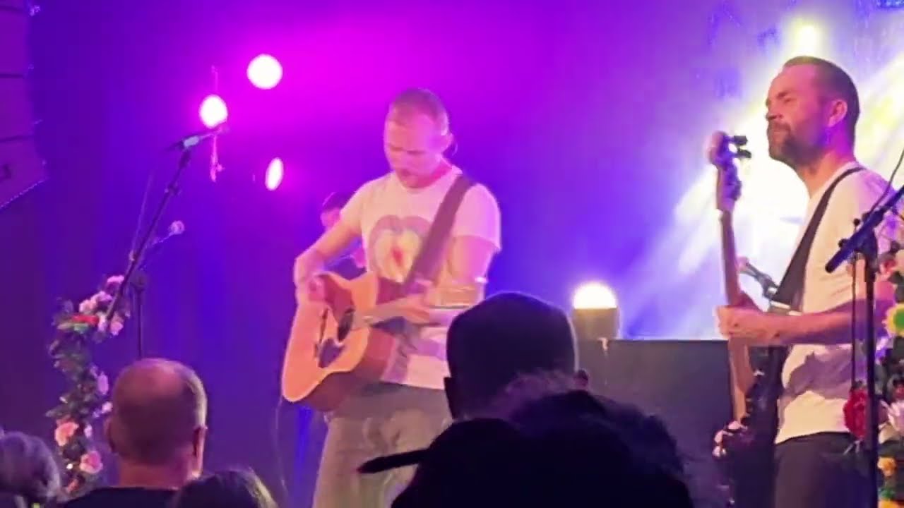 Yellow - A rush of Coldplay  - Karosserifabrikken Helsingør 🇩🇰  marts 26