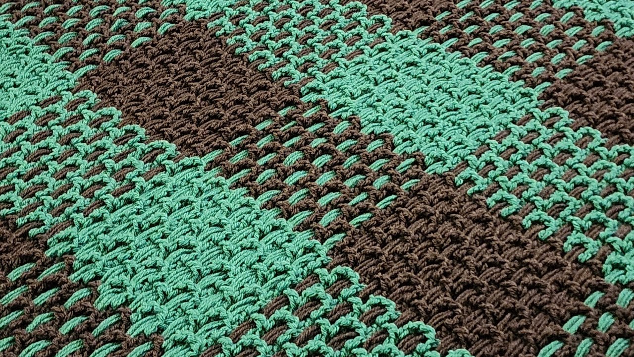 The Woven Filet Gingham Blanket - Crochet Tutorial!
