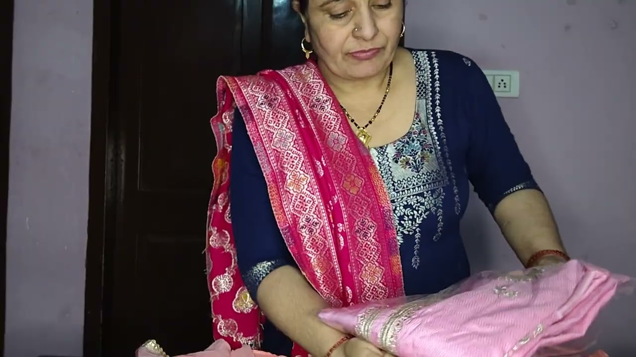 होलसेल रेट में सूट 660 में फैंसी सूट 😮☎️9728979191