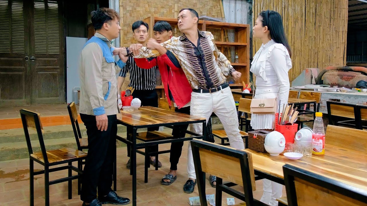 Chủ Tịch Về Quê Họp Lớp Ở Quán Ăn Rẻ Tiền Bị Bạn Bè Khinh Thường Đấm Vỡ Mồm Và Cái Kết - Tập 859