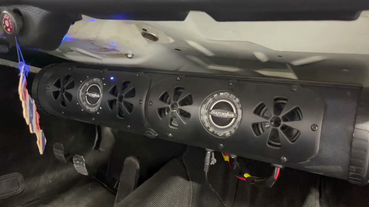 Easy install sound bar in a VW bazooka G2