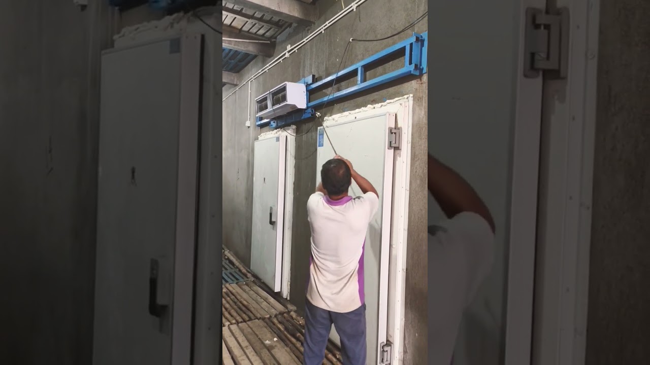 Air Curtain Use in Two Doors 
