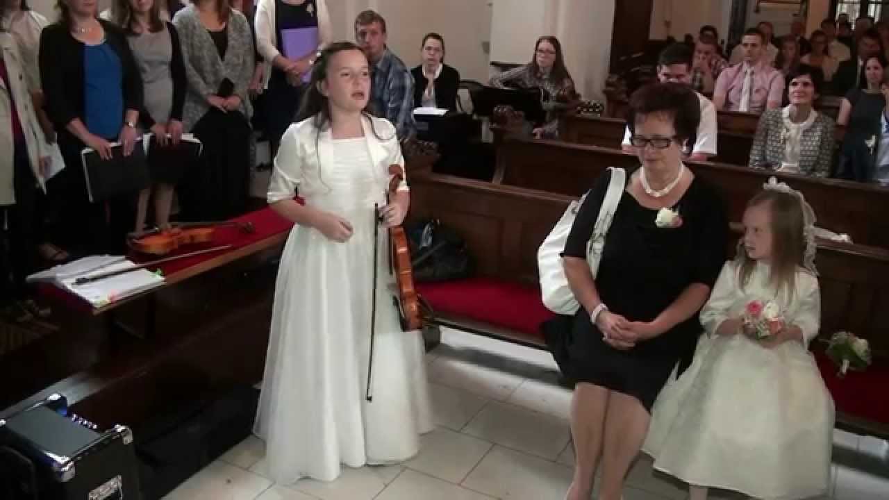 Aneja Lončarič - Le s teboj in Ne bodi kot drugi (poroka staršev)