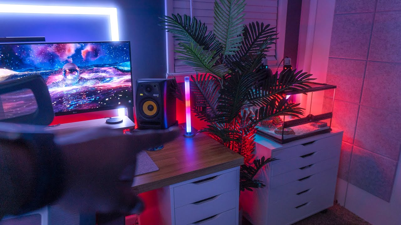 Coolest Desk Lamp EVER! | Moonside Neon Lighthouse Setup DEMO & Review