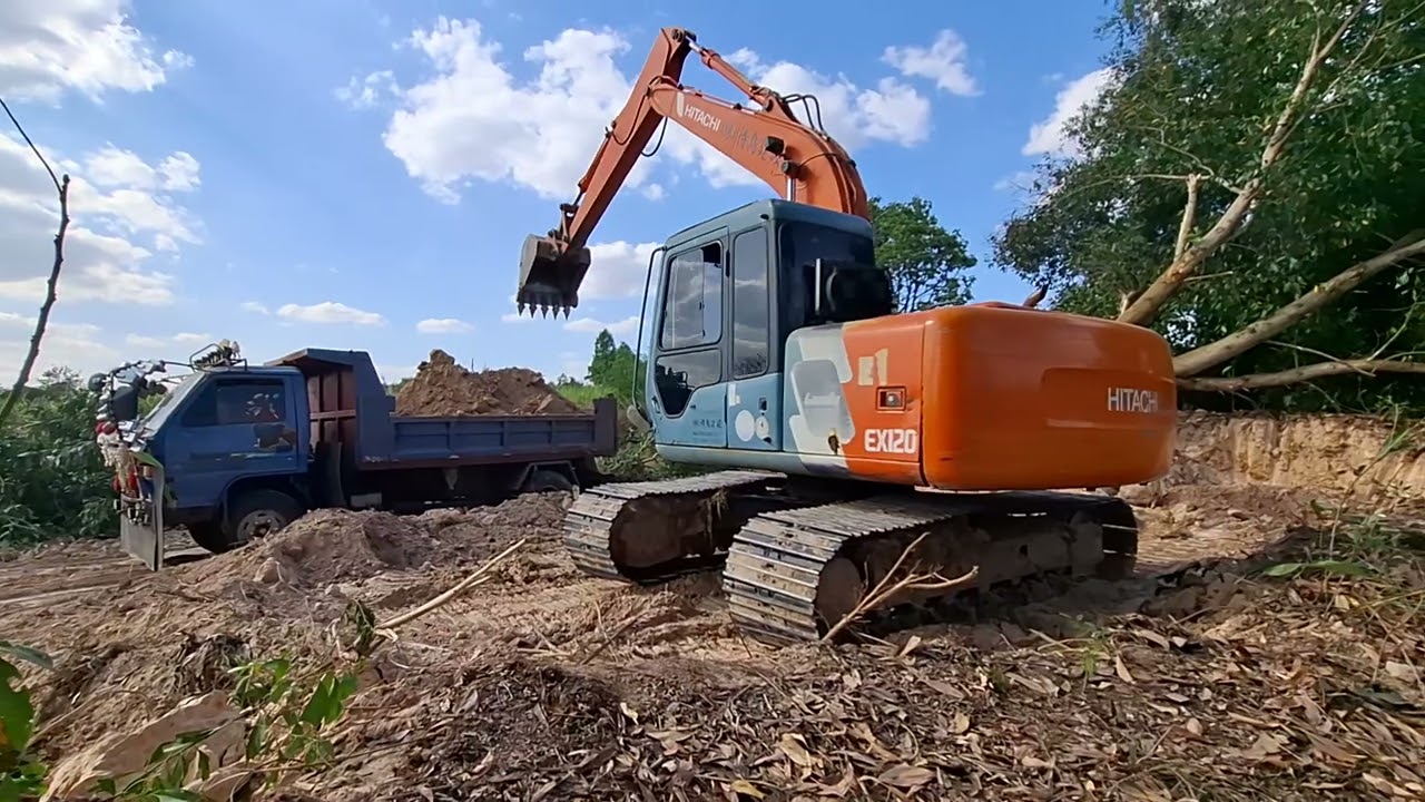 งัดลงแล้วใหญ่เท่ารถเลยรากไม้ รีวิวรถแม็คโคร hitachi ex120-3 ตักดิน #ศรีสะเกษแม็คโครซิ่ง @ผู้ติดตาม