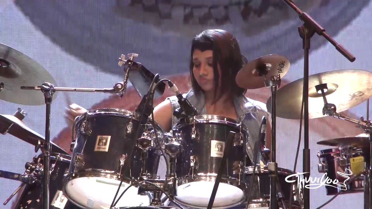 Sri lankan Drummers Thuryaa - all female drum ensemble - Trio