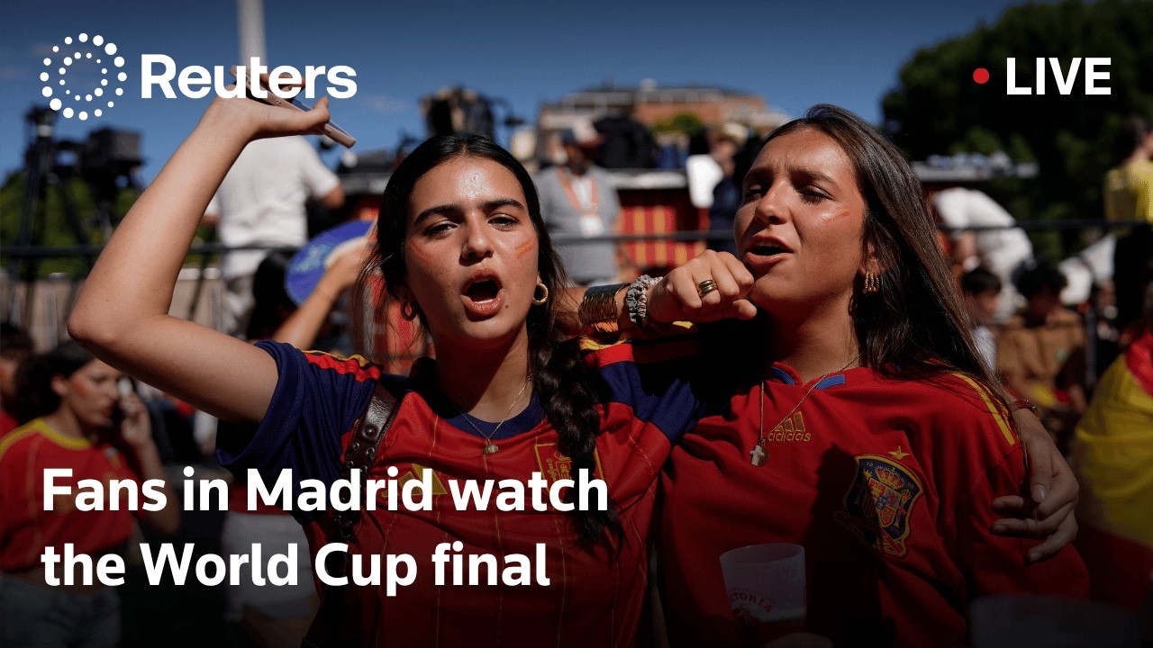 LIVE: Fans in Madrid watch Spain play Argentina in the World Cup final
