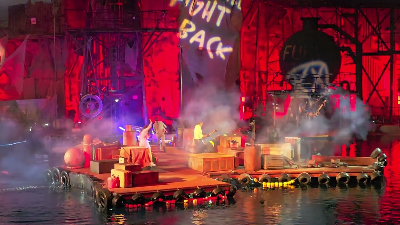 Waterworld purge show 2025 Halloween Horror Nights Hollywood...