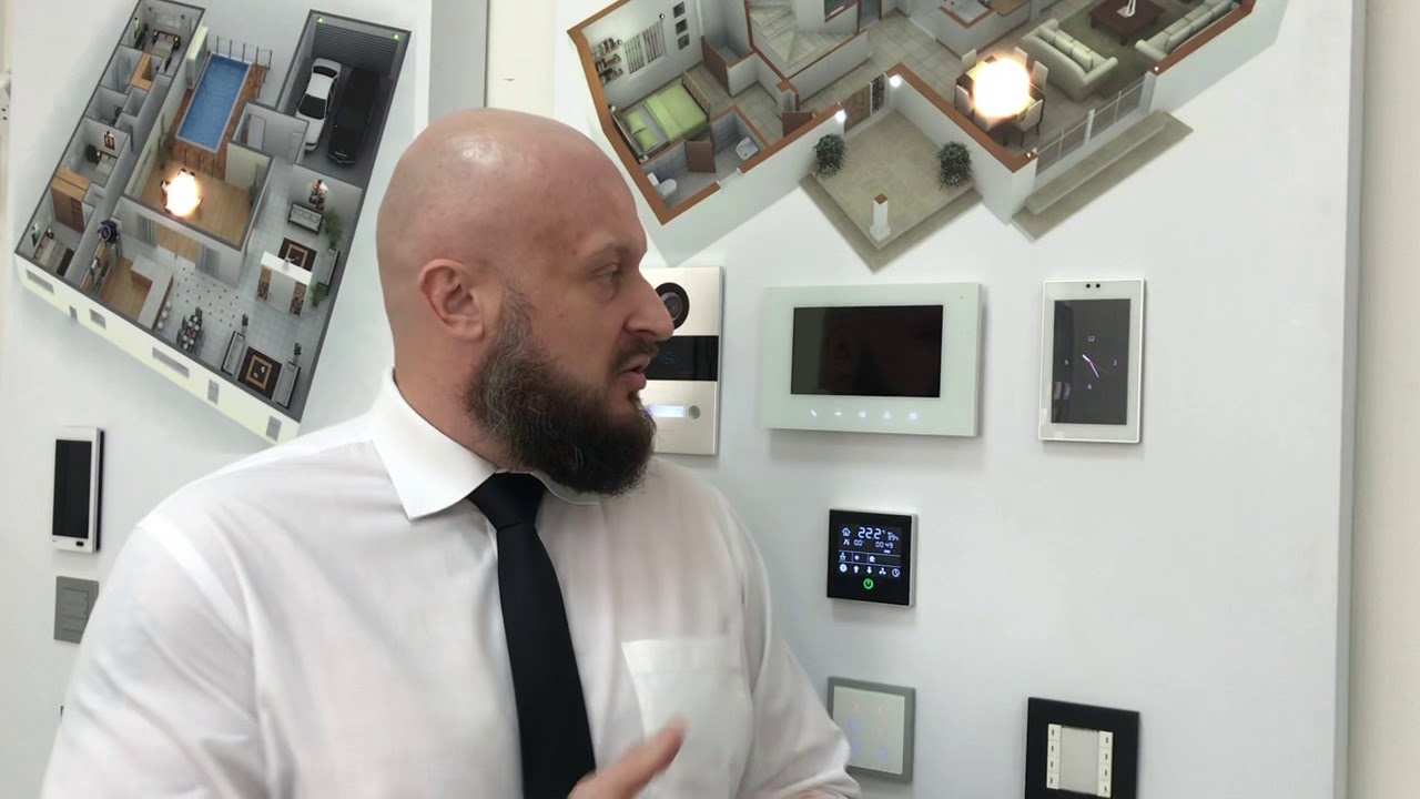 KNX ультратонкая сенсорная 5-ти дюймовая  панель от GVS (Китай).