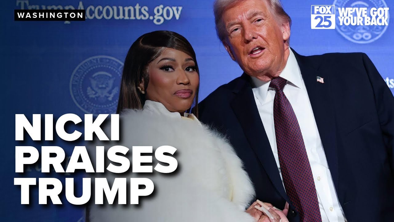 Nicki Minaj praises Donald Trump on stage