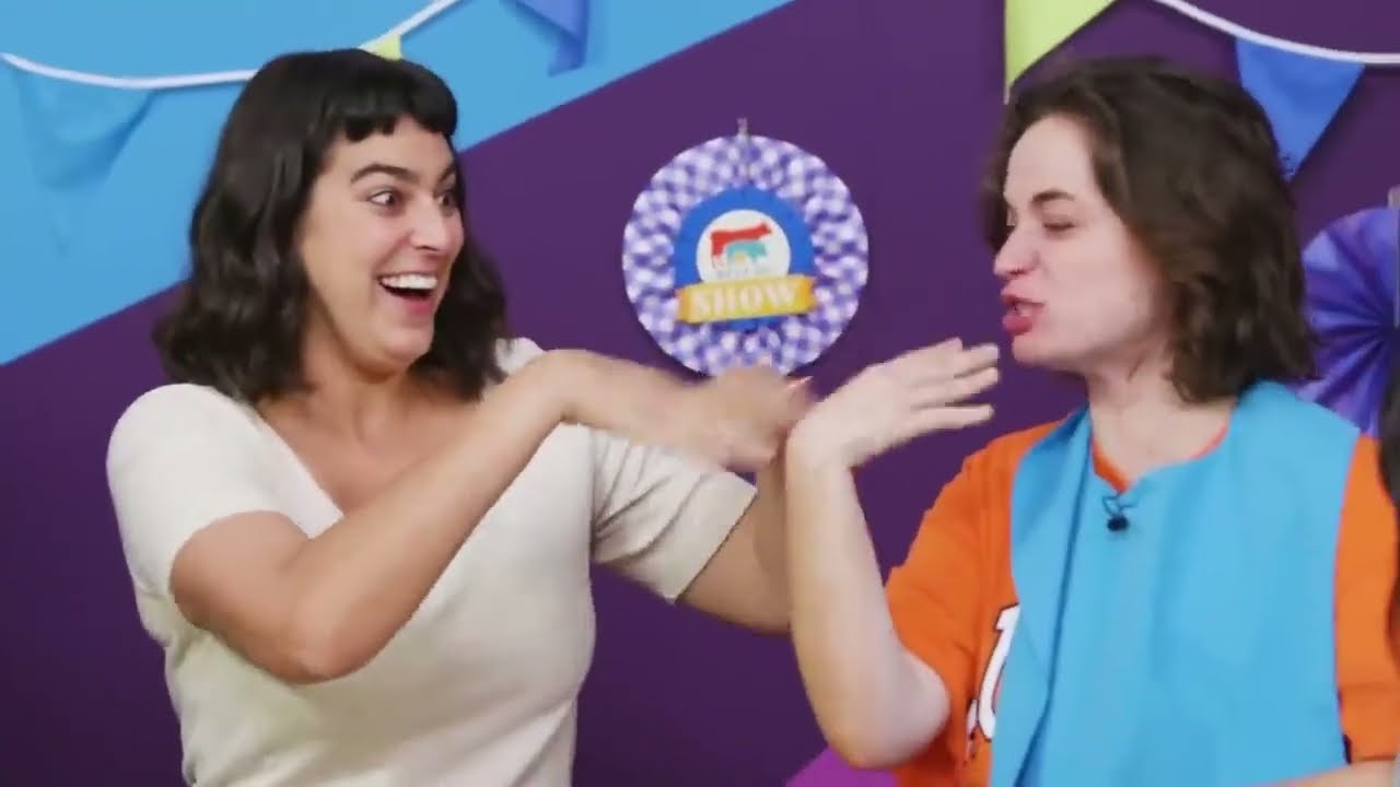 720P Smosh Clips of Angela and Amanda That i Like