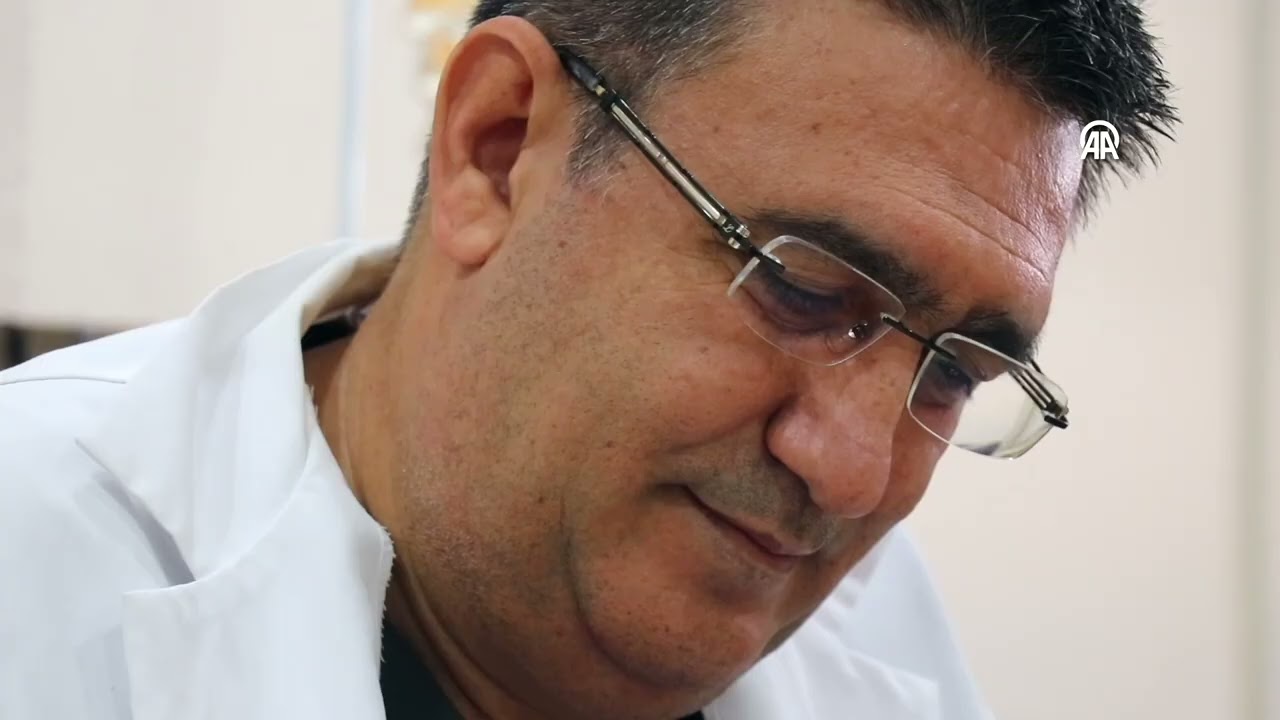 Van depreminde yakınlarını kaybetti, Malatya'da yüzlerce depremzedenin yardımına koştu