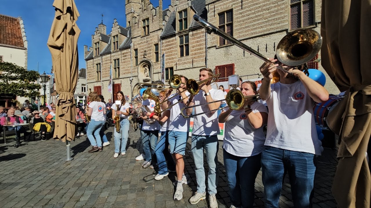 Effe d'r neffe dweilorkest | Krabbefestival Bergen op Zoom 2025