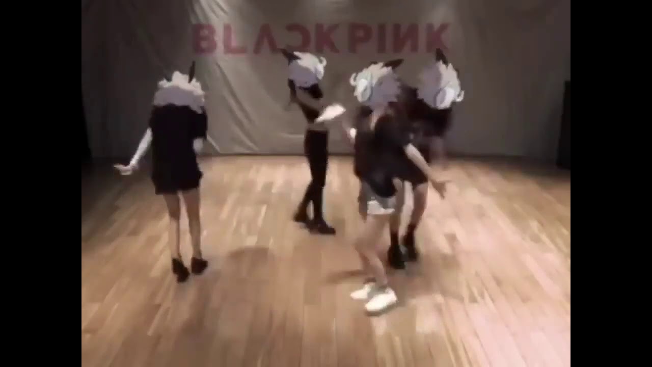 hilichurls dancing video but Black pink edition