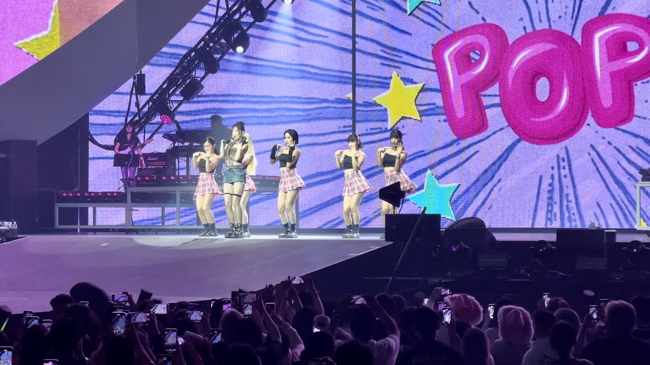 [4K60] TWICE 트와이스 5th World Tour Ready To Be Toronto - Nayeon “POP!” (fancam)(230702)