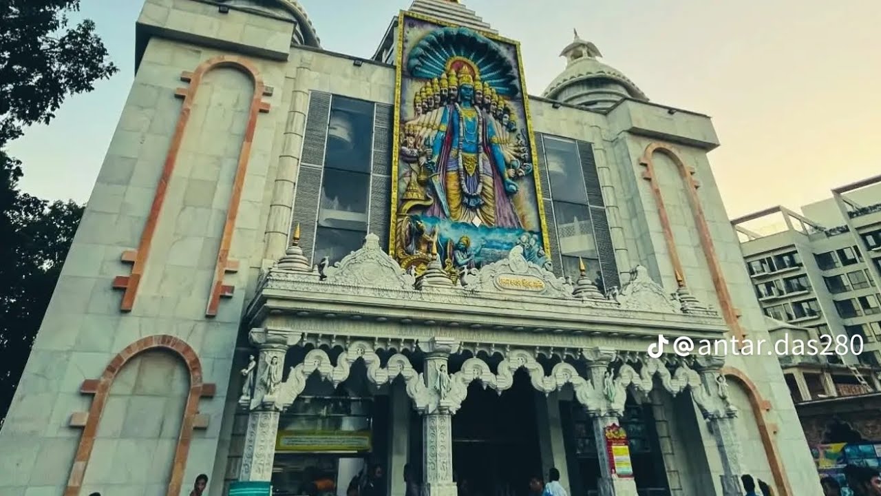 চট্টগ্রাম ইসকন্  প্রবর্তক শ্রী কৃষ্ণ মন্দির। বাংলাদেশ 🙏😊✨