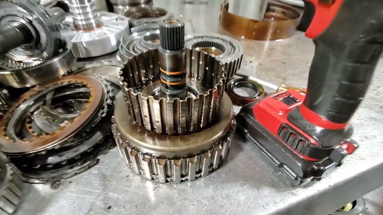 🛠️ 200-4R Transmission Rebuild: An 80s Throwback