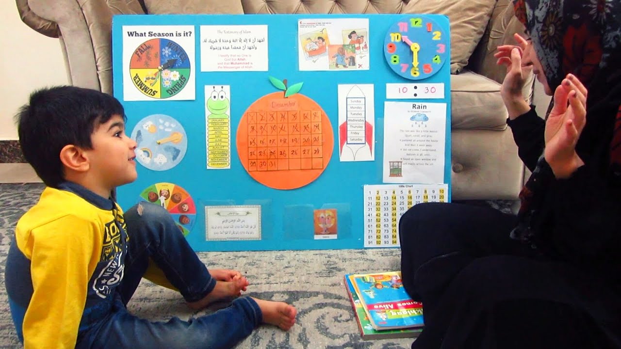 How we start our homeschool routine with our DIY Morning Circle Time Board | SARA MEER