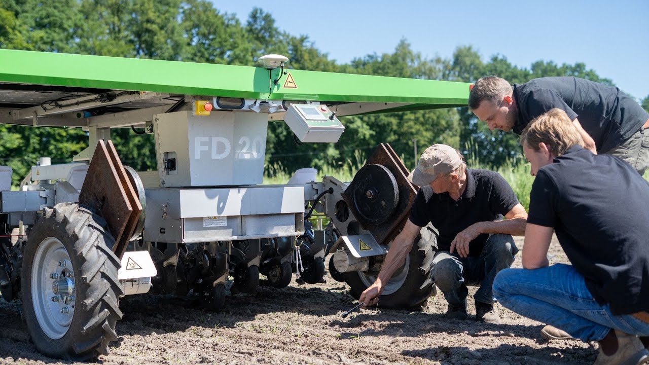 FarmDroid in Action: How German Organic Farmer Nils Maßmann Automates Maize and Vegetable Farming