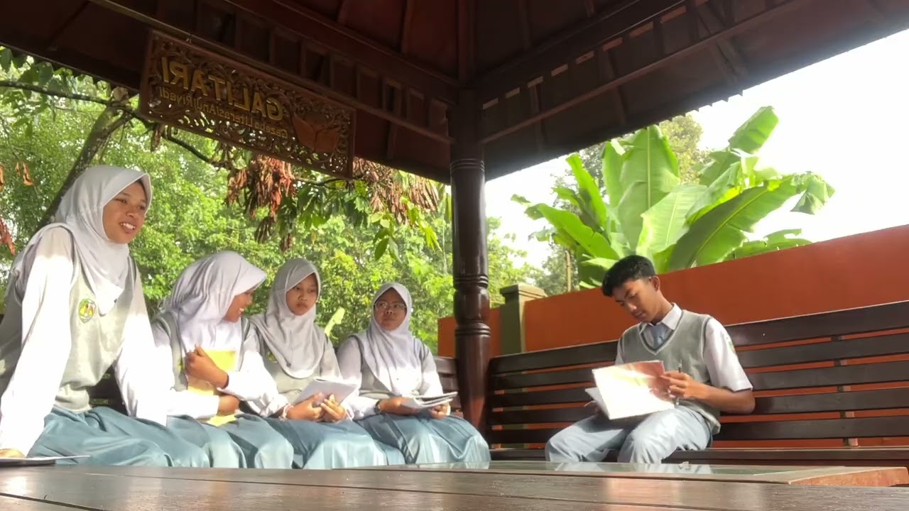 Pembahasan Konflik PKn (Keluarga, Sekolah, Masyarakat, Berbangsa dan Bernegara, Dunia Kerja)