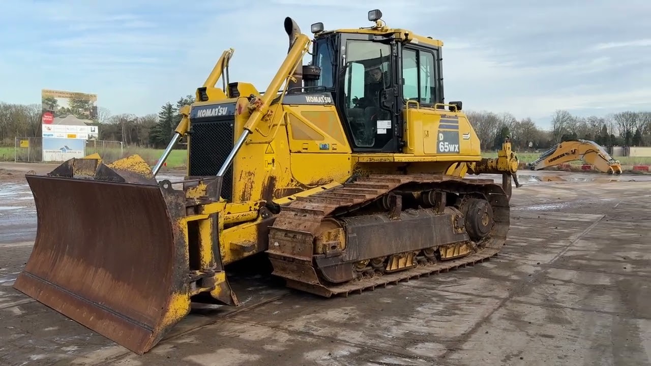 Komatsu D65WX-16 Bulldozer - Year: 2010 (Refnr. BM7242)