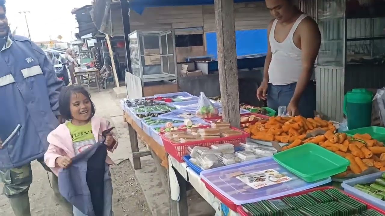 Beli oleh oleh sebelum sampai ke rumah di pasar rumbai jaya tembilahan 
