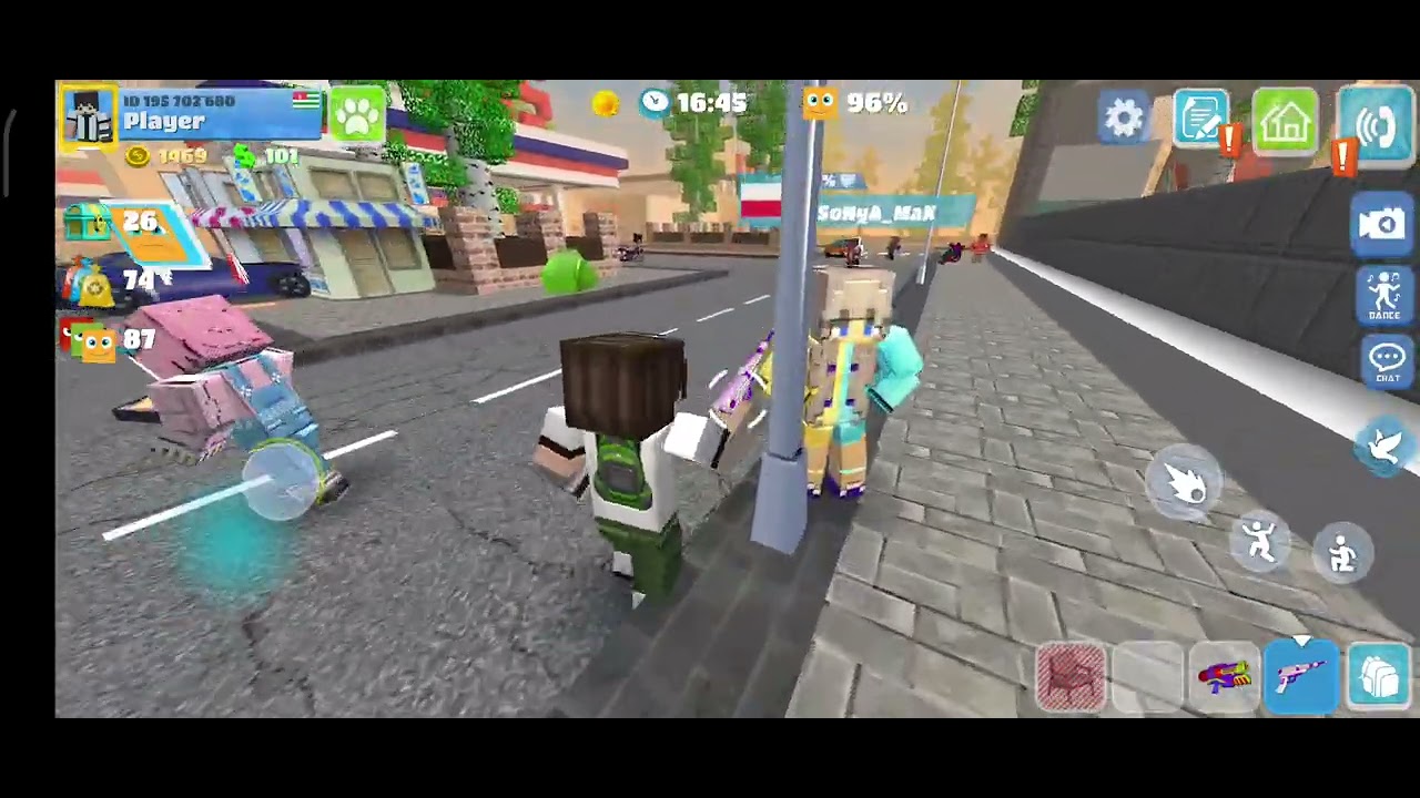 Party craft yükleyin çok güzel bir oyun ve abone olun😄