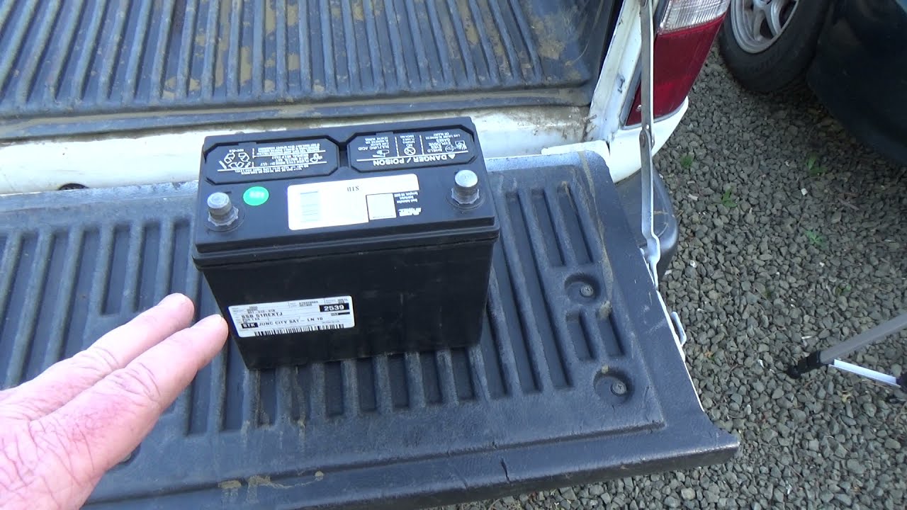 Как установить аккумулятор в Honda Civic 1999 года #Honda #Civic #battery