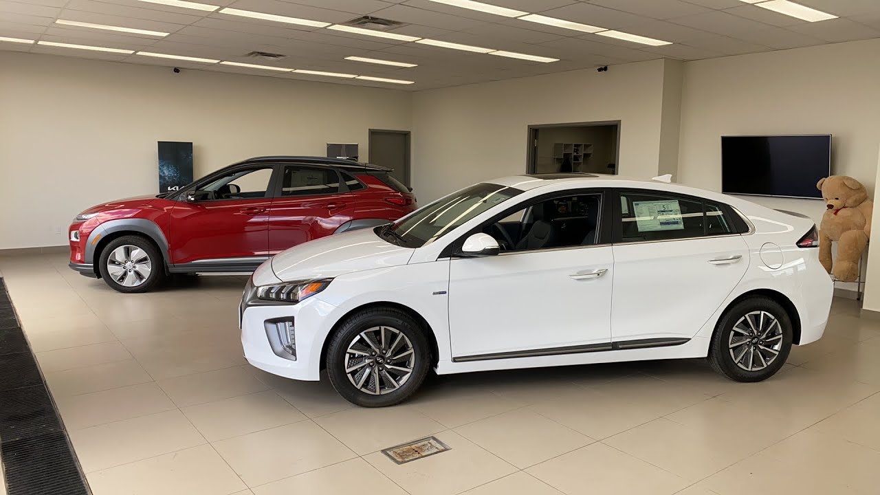 LIVE: Hyundai Ioniq and Kona Electric. What do you get today, vs what's coming!