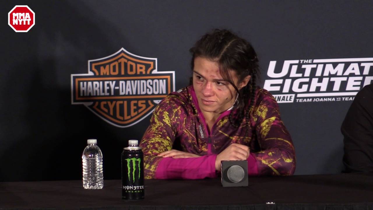 Claudia Gadelha won't accept Joanna's apology