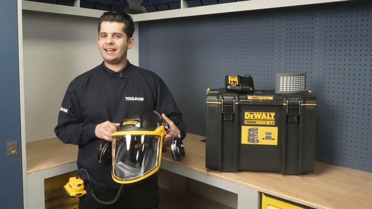 30 SECONDS ON SITE - DEWALT Powered Air Purifying Respirator (PAPR) with integrated hard hat