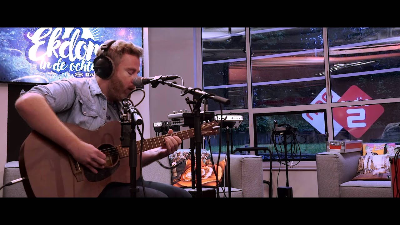 Ed Struijlaart - 'Iedereen Is Van De Wereld' (cover van The Scene) live @ Ekdom in de Ochtend