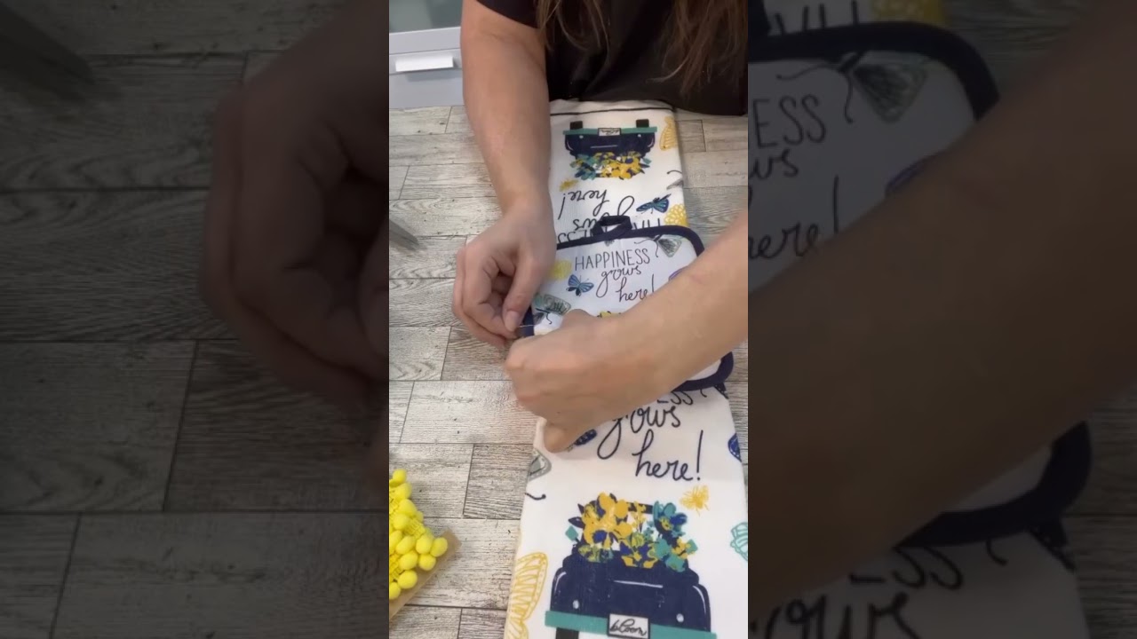 Подвесное полотенце-прихватка Dollar Tree своими руками #dollartree #howto #crafting #sewing #diy...